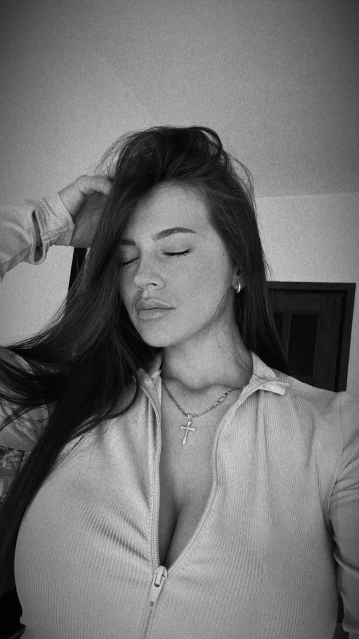 XXX Porn Photo of Nude Julia__Star_ 7