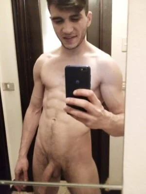 XXX Porn Photo of Nude imyourking95 8