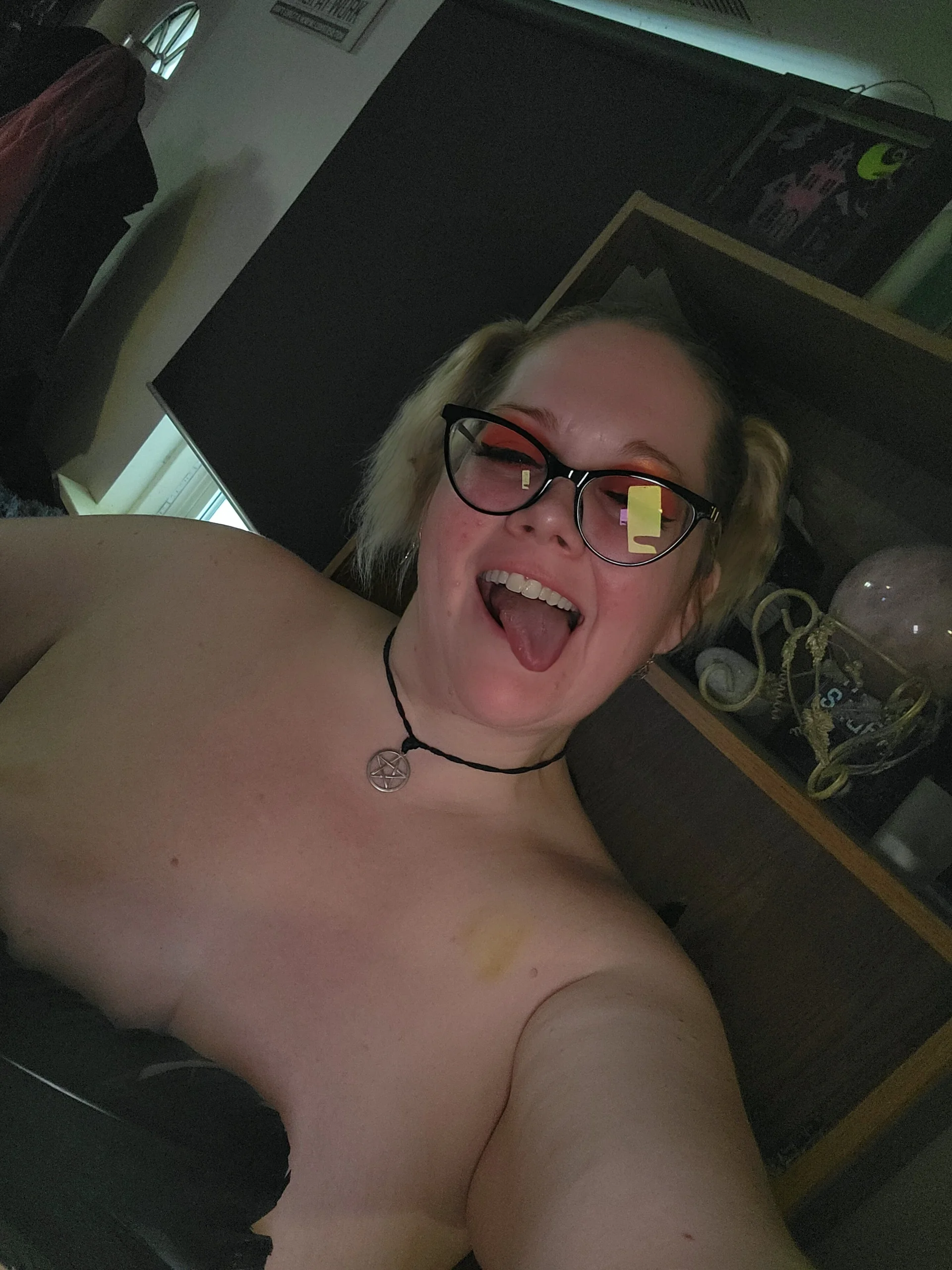 XXX Porn Photo of Nude Kinky_Witch 4