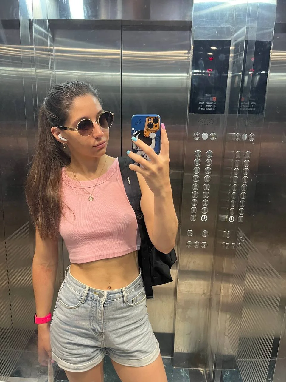 XXX Porn Photo of Nude marrycolins 3