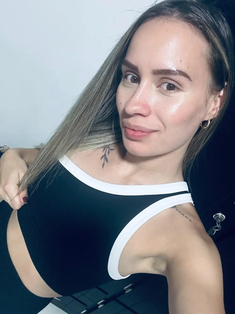 XXX Porn Photo of Nude Kimm_Taylor 4