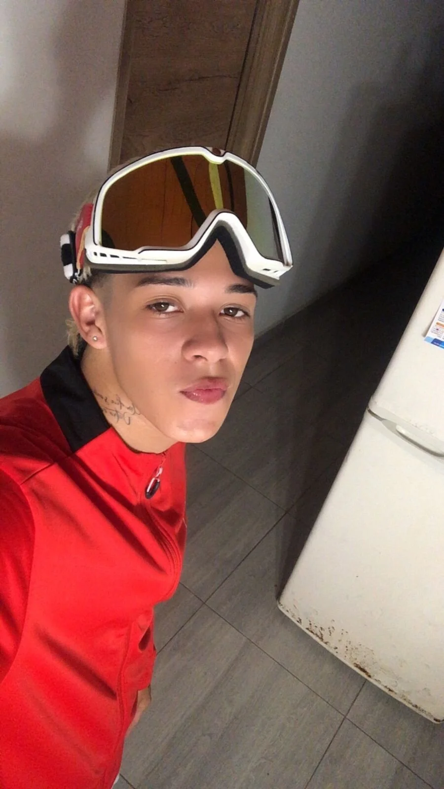 XXX Porn Photo of Nude Jaames_Boy 7