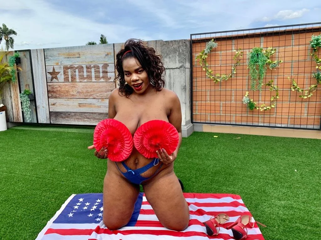 XXX Porn Photo of Nude Idiris_big 12