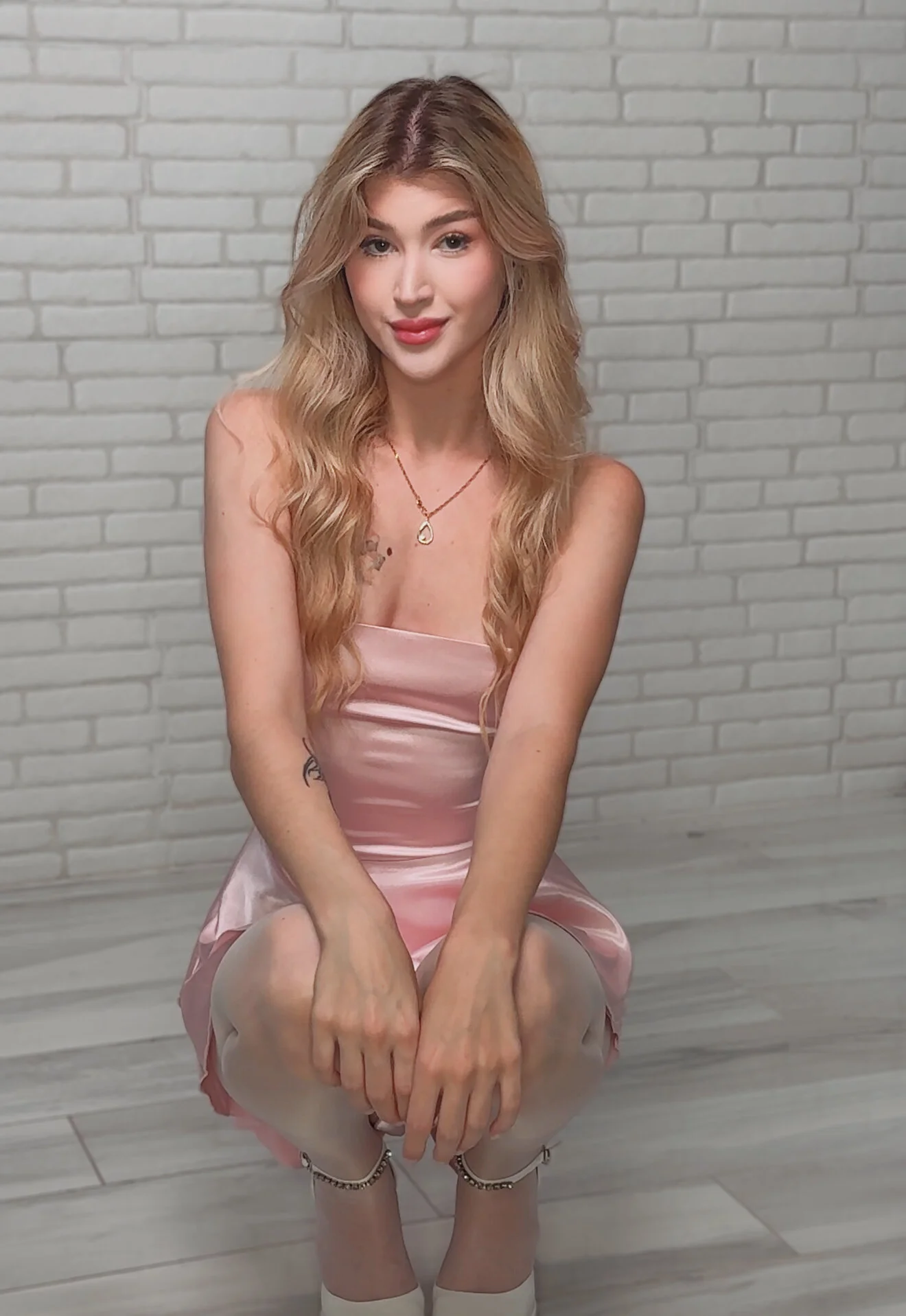 XXX Porn Photo of Nude KissYourTessa 24