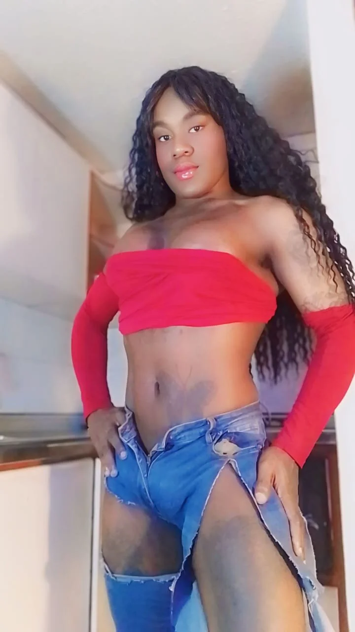 XXX Porn Photo of Nude LESLY_BIGCOCK 4
