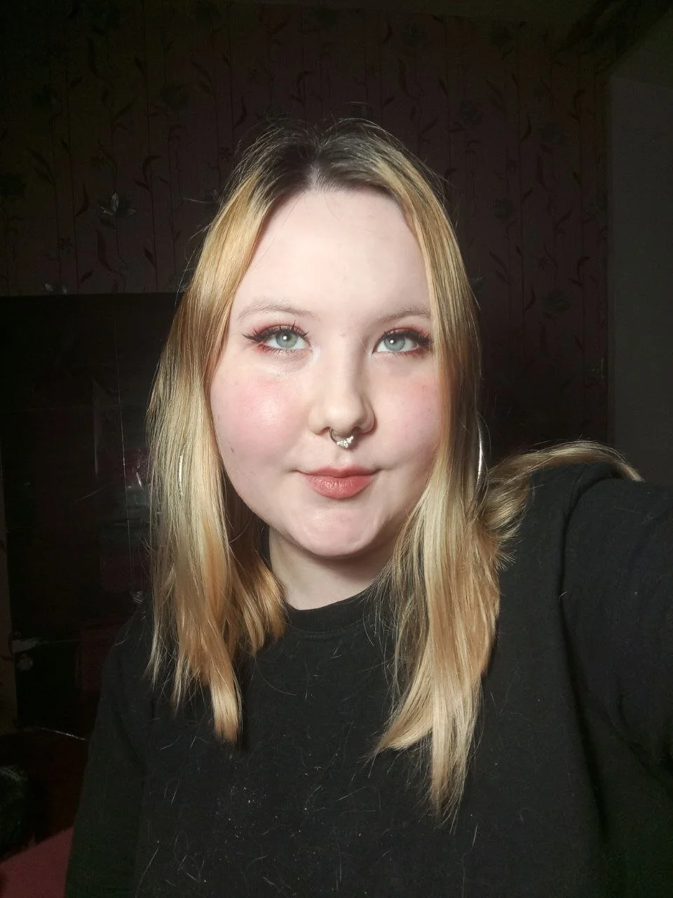 XXX Porn Photo of Nude HoneyBunny_Kiss 6