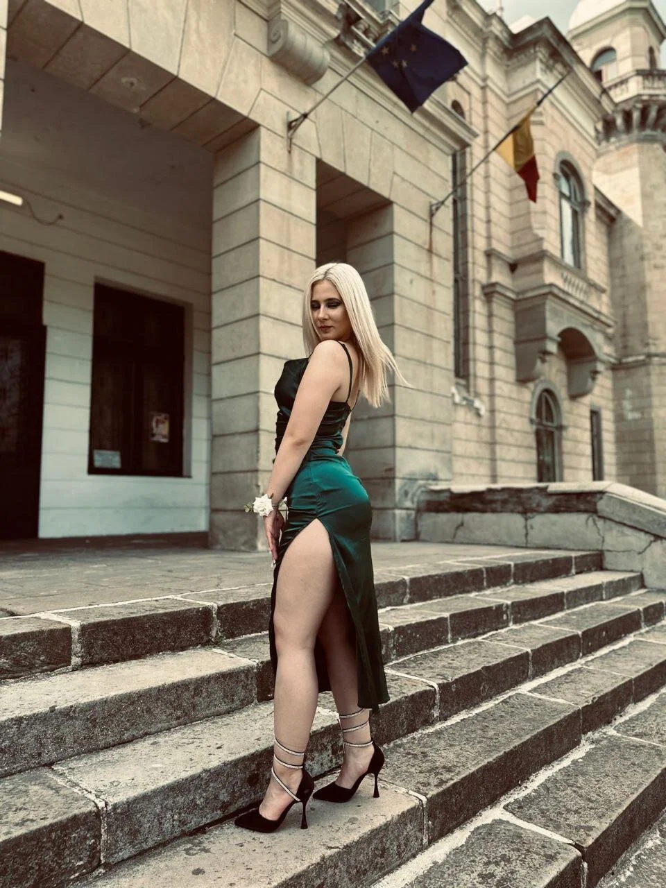 XXX Porn Photo of Nude SuzzySweet18 10