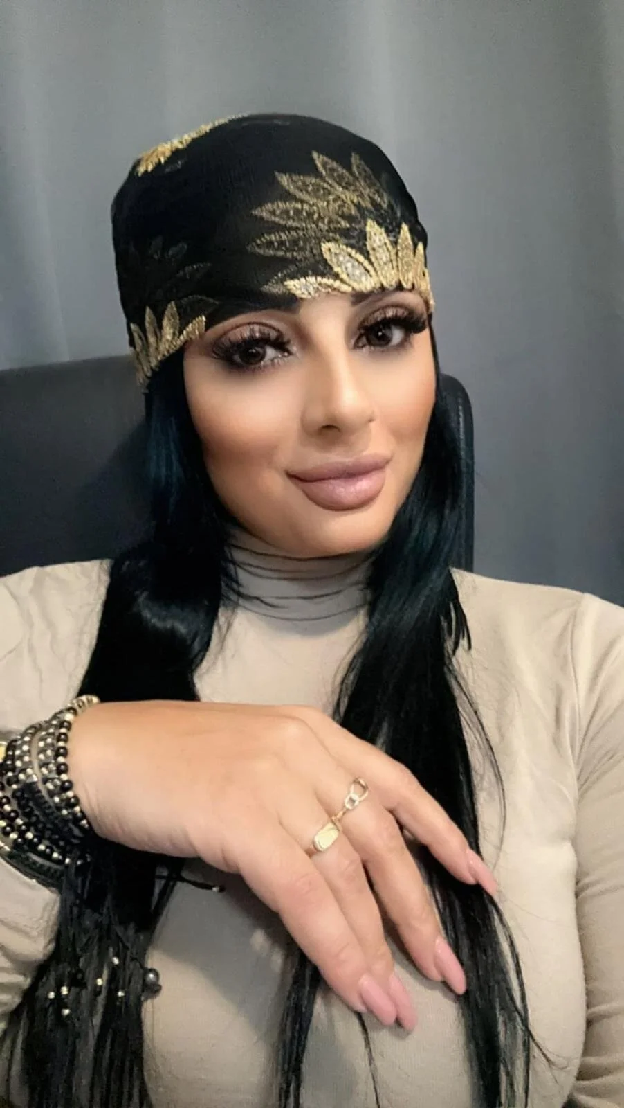 XXX Porn Photo of Nude VixenSelena 7