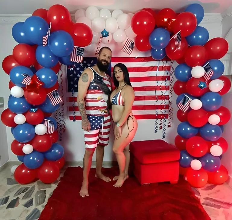XXX Porn Photo of Nude Couple_Gold69 79