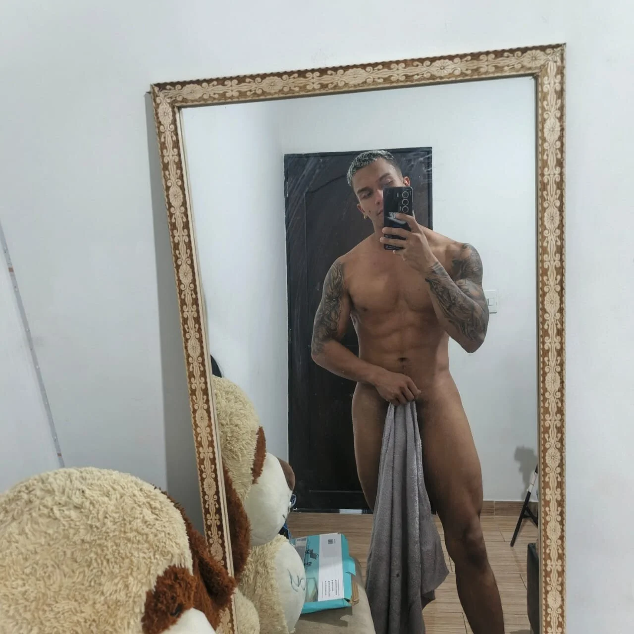 XXX Porn Photo of Nude Leonard_Price 25