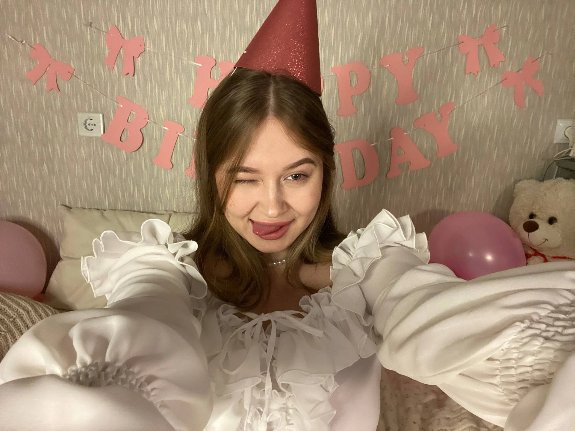 XXX Porn Photo of Nude low_signal 5