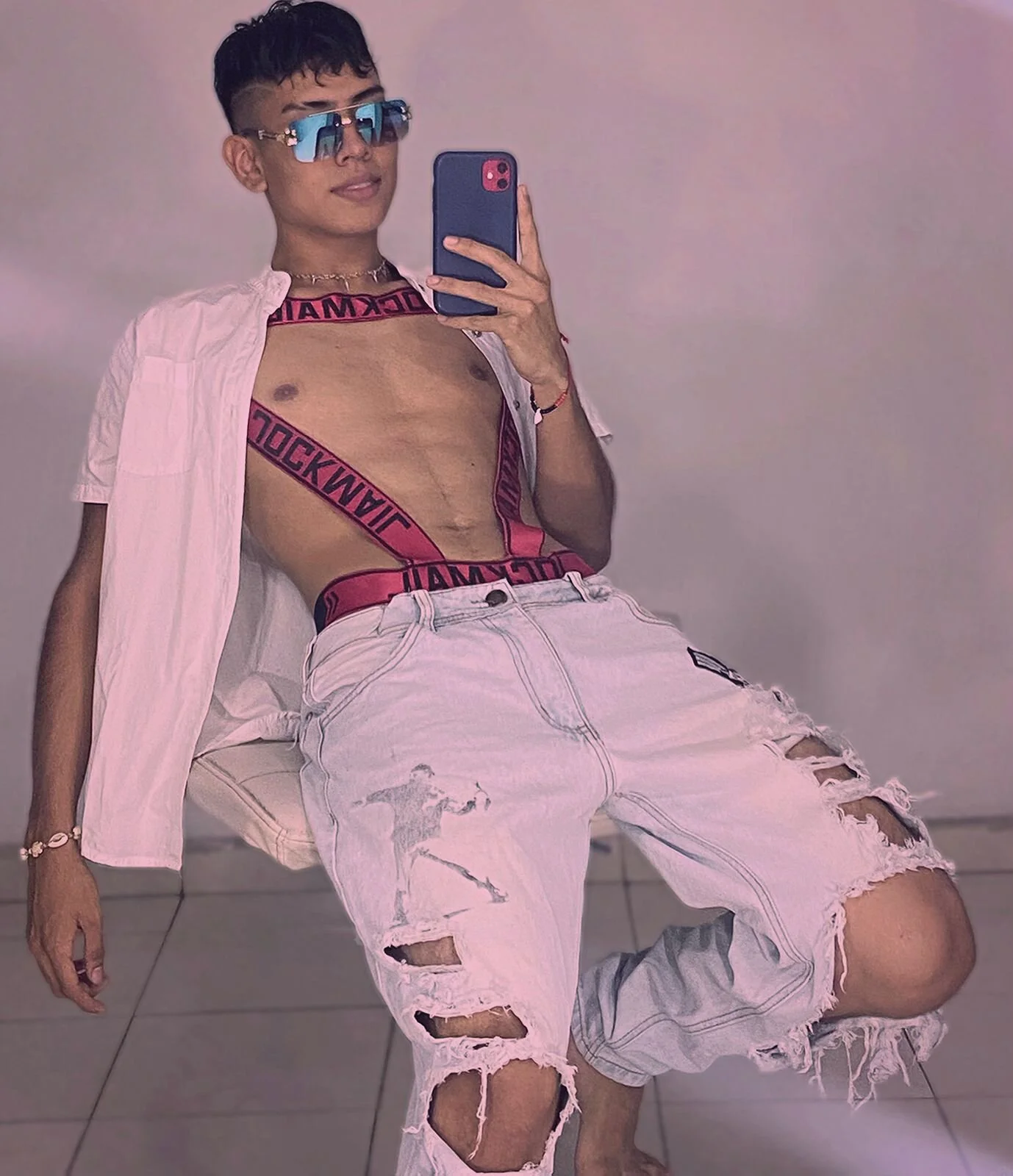 XXX Porn Photo of Nude LoganTwink18 6