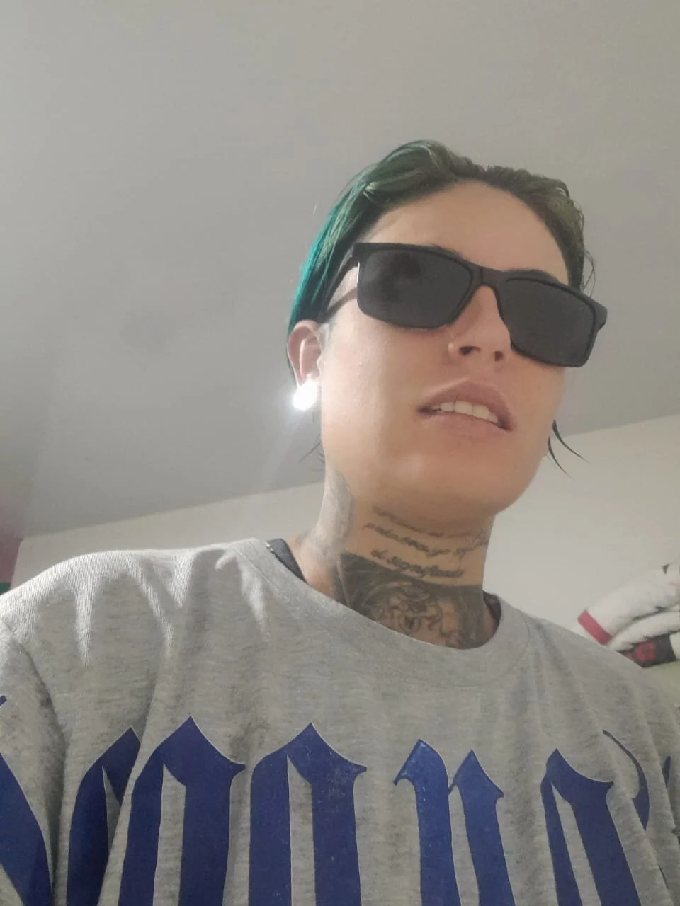 XXX Porn Photo of Nude Horny_bisexual_horny 1