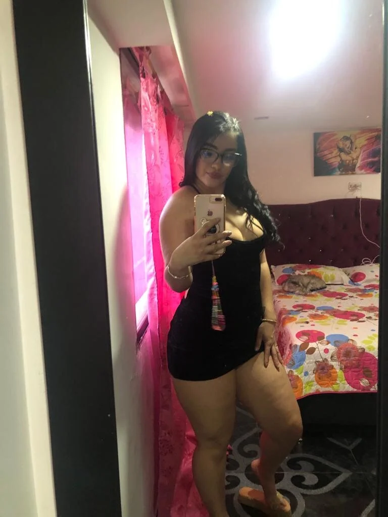 XXX Porn Photo of Nude Mindy_James1 10