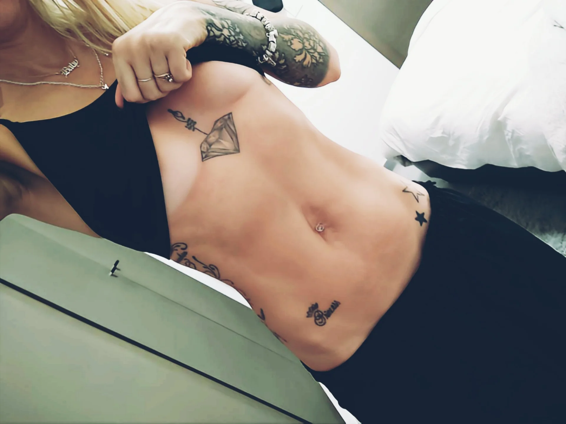 XXX Porn Photo of Nude UK_Tall_Barbie_Slut 3