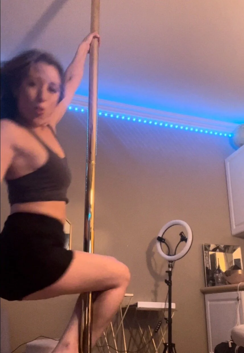 XXX Porn Photo of Nude CrazyKittenMeow 3