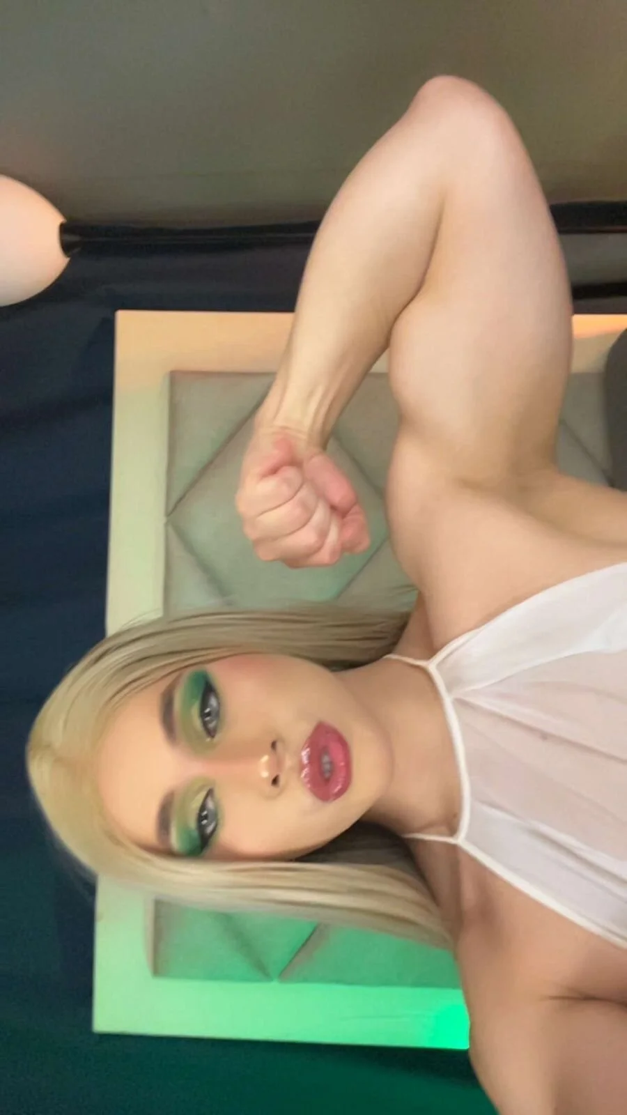 XXX Porn Photo of Nude Noah__angel 17