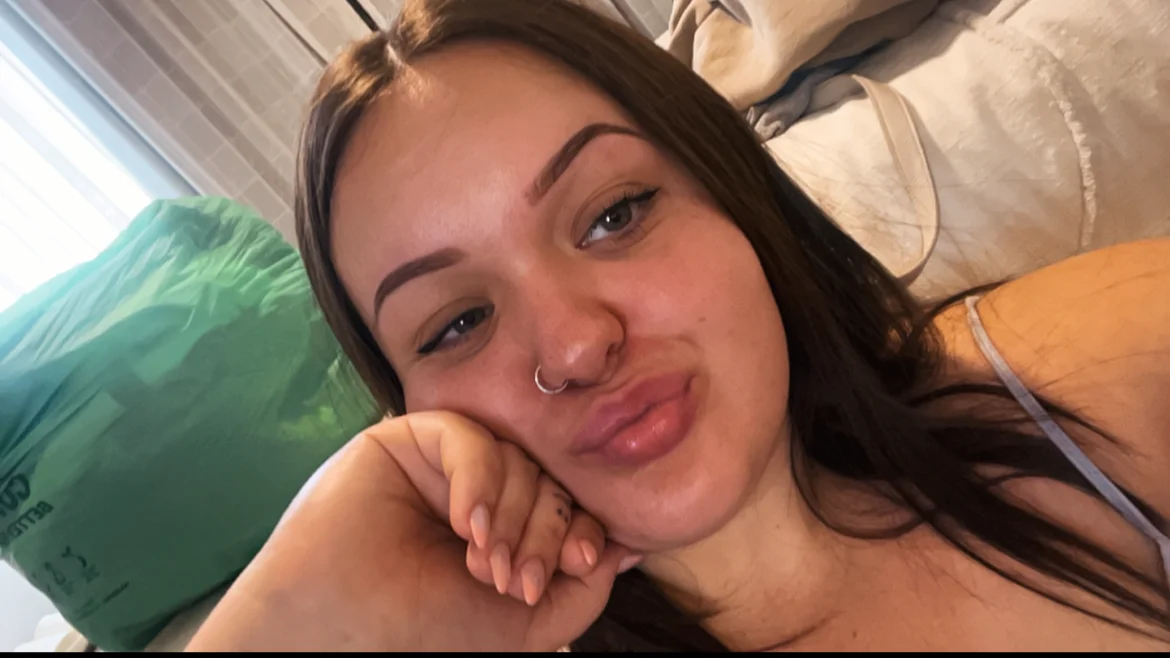 XXX Porn Photo of Nude LillyMaexx 1