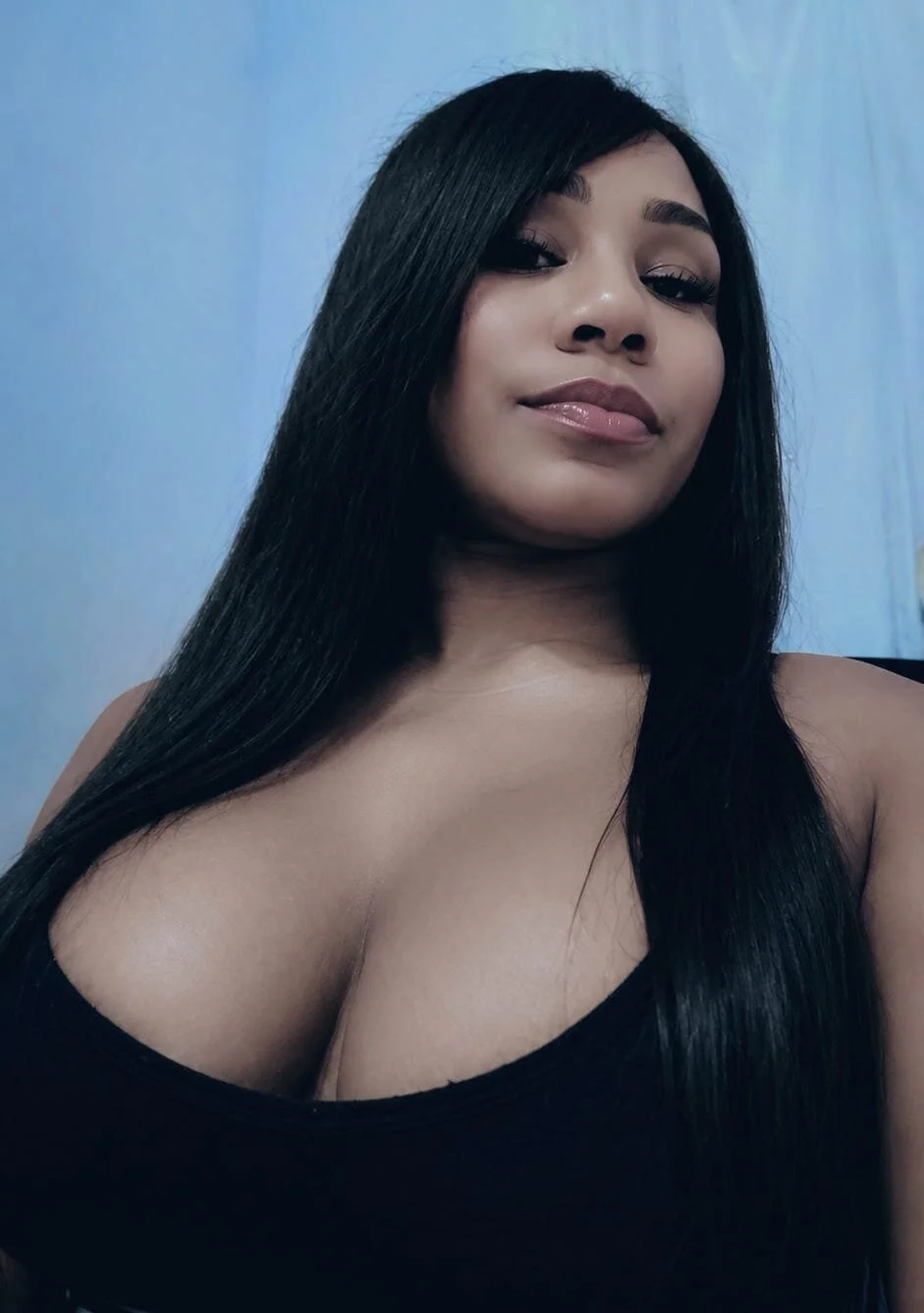 XXX Porn Photo of Nude zafiro_ebano 19