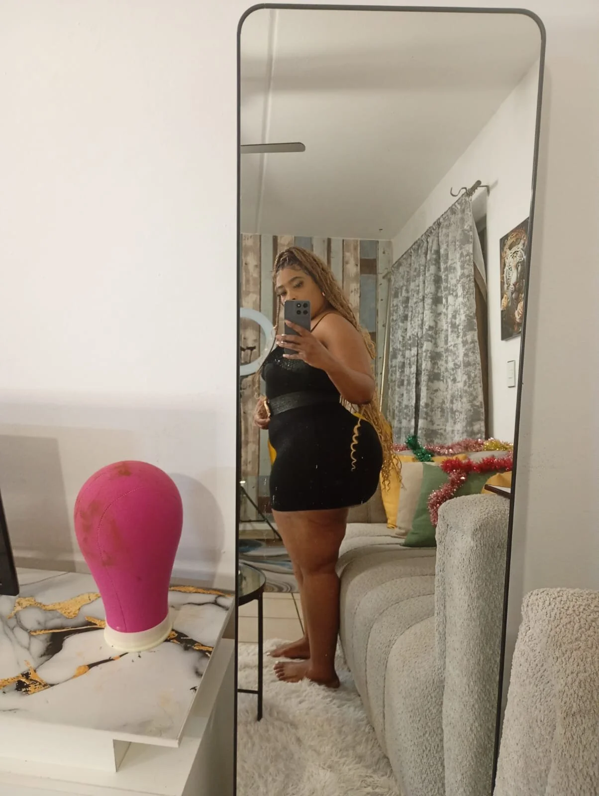 XXX Porn Photo of Nude GiantBootyMilf 3