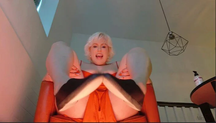 XXX Porn Photo of Nude GoddessAlimony 1400