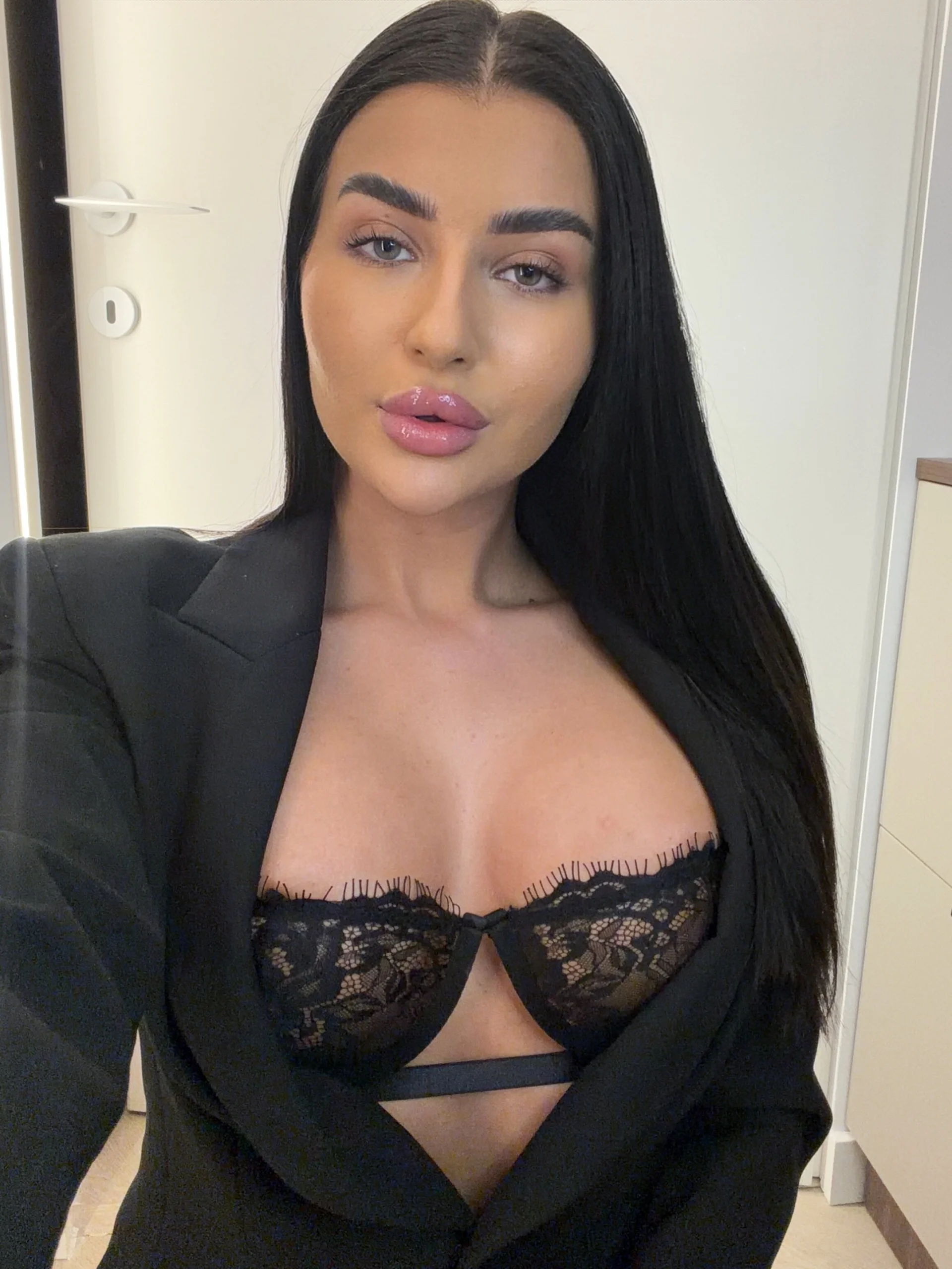 XXX Porn Photo of Nude CellesteFemme 9