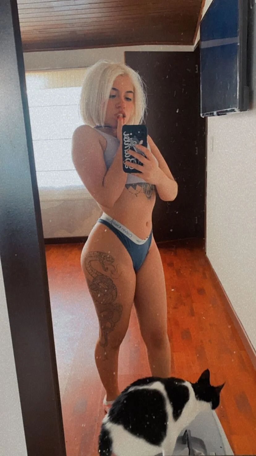 XXX Porn Photo of Nude NikkiNix 2