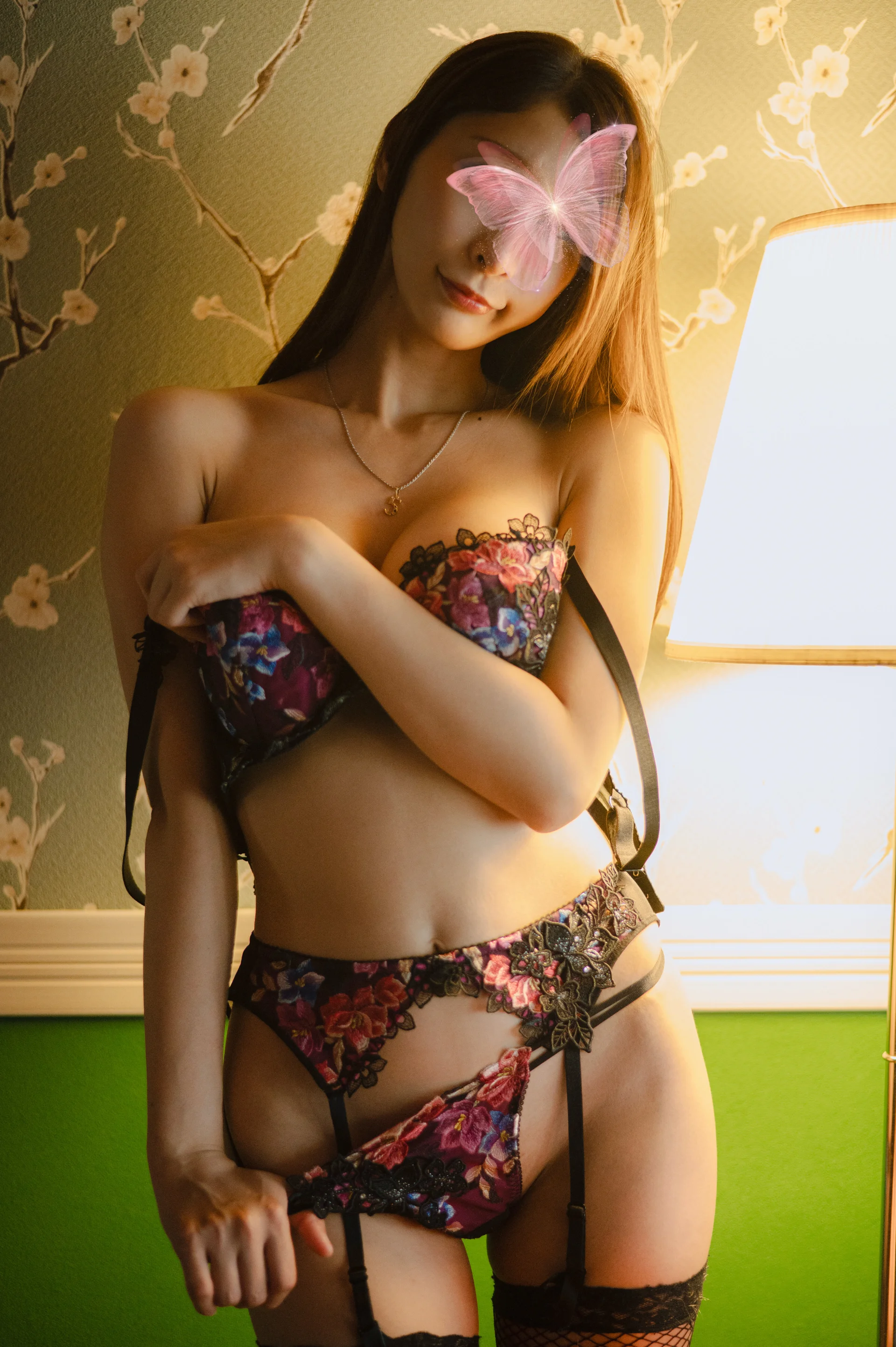 XXX Porn Photo of Nude Yukina_lesbianRoom 5