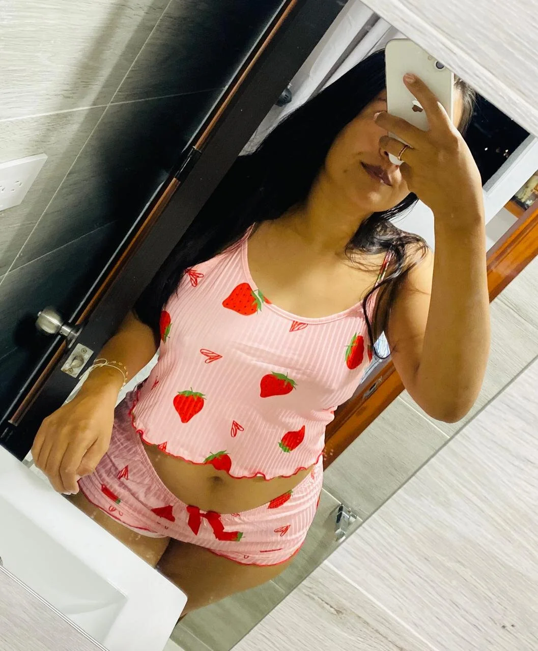 XXX Porn Photo of Nude LucieMillerr 2
