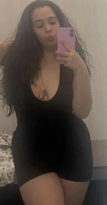 XXX Porn Photo of Nude cubanwetdream 5