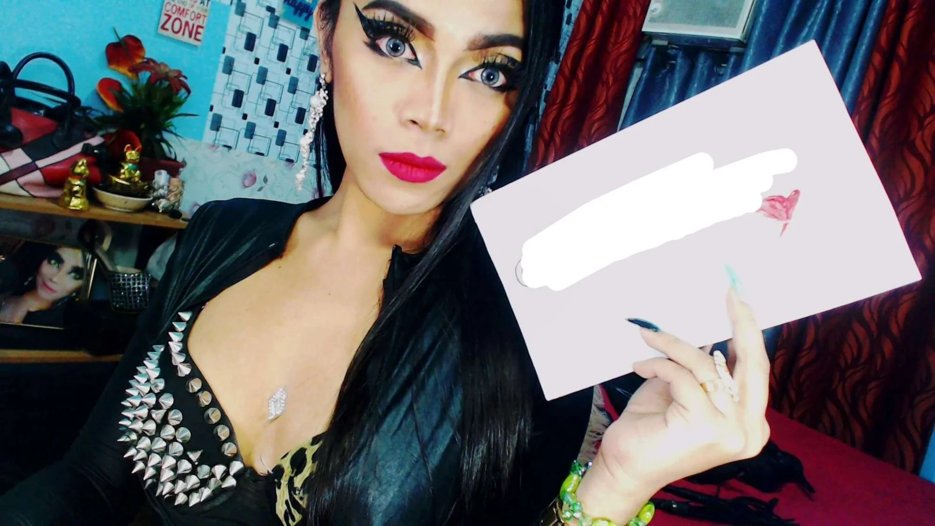 XXX Porn Photo of Nude urtransmistressx 7