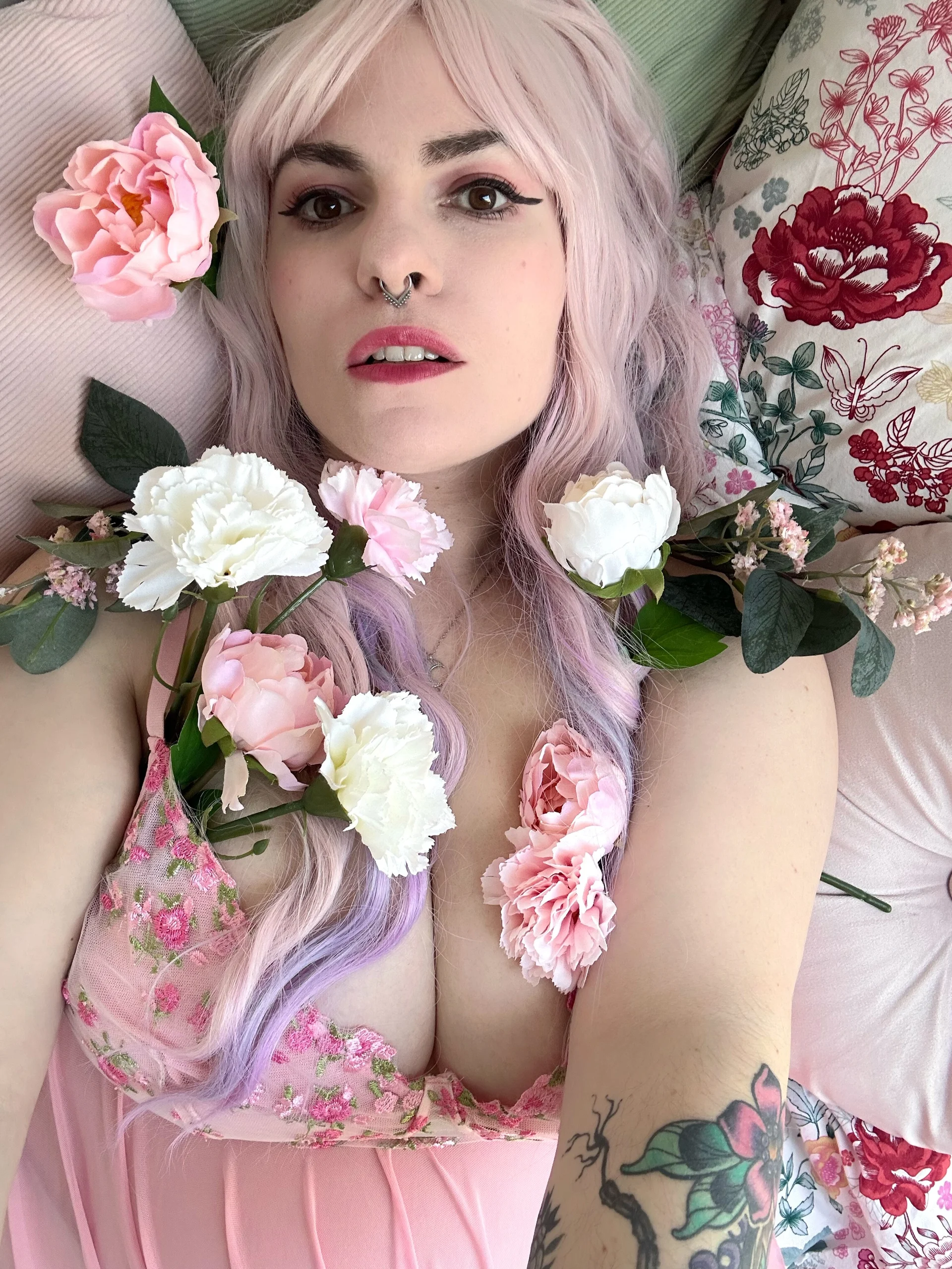 XXX Porn Photo of Nude LunaMoongirl 1