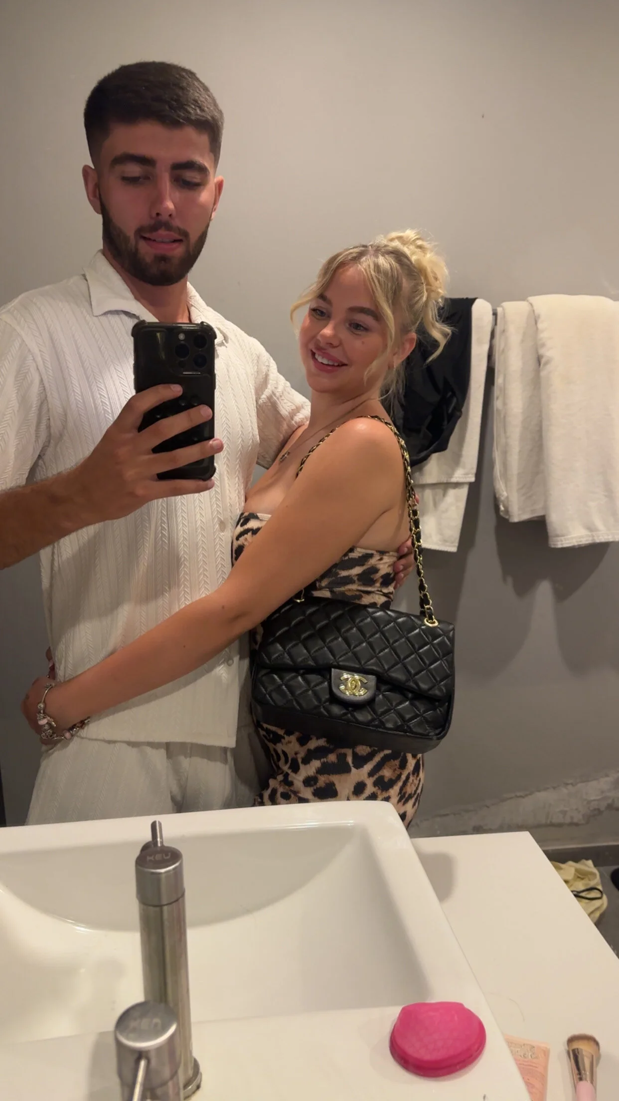 XXX Porn Photo of Nude YourFavouriteCoupleXo 19