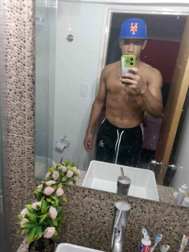 XXX Porn Photo of Nude Nehemiaa_boy 4