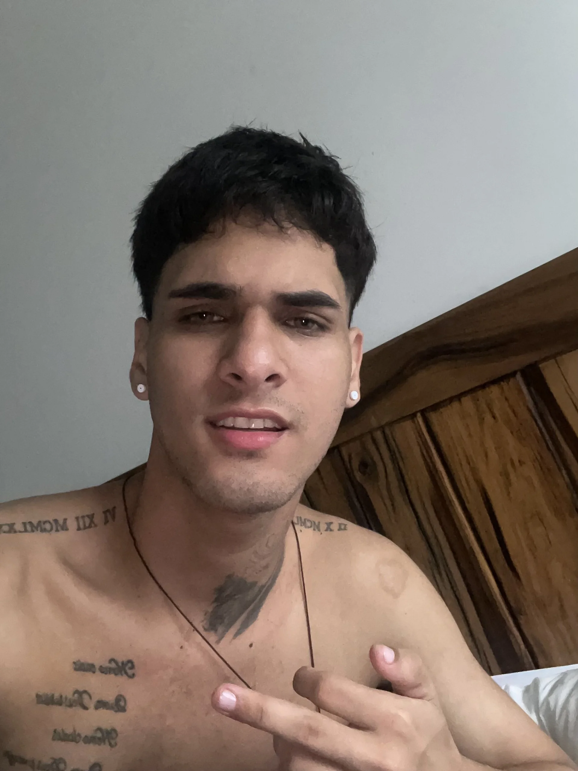 XXX Porn Photo of Nude M_Henao 7