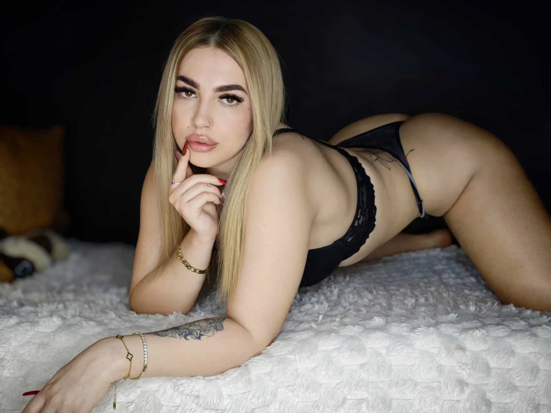 XXX Porn Photo of Nude ZarasPlayground 15