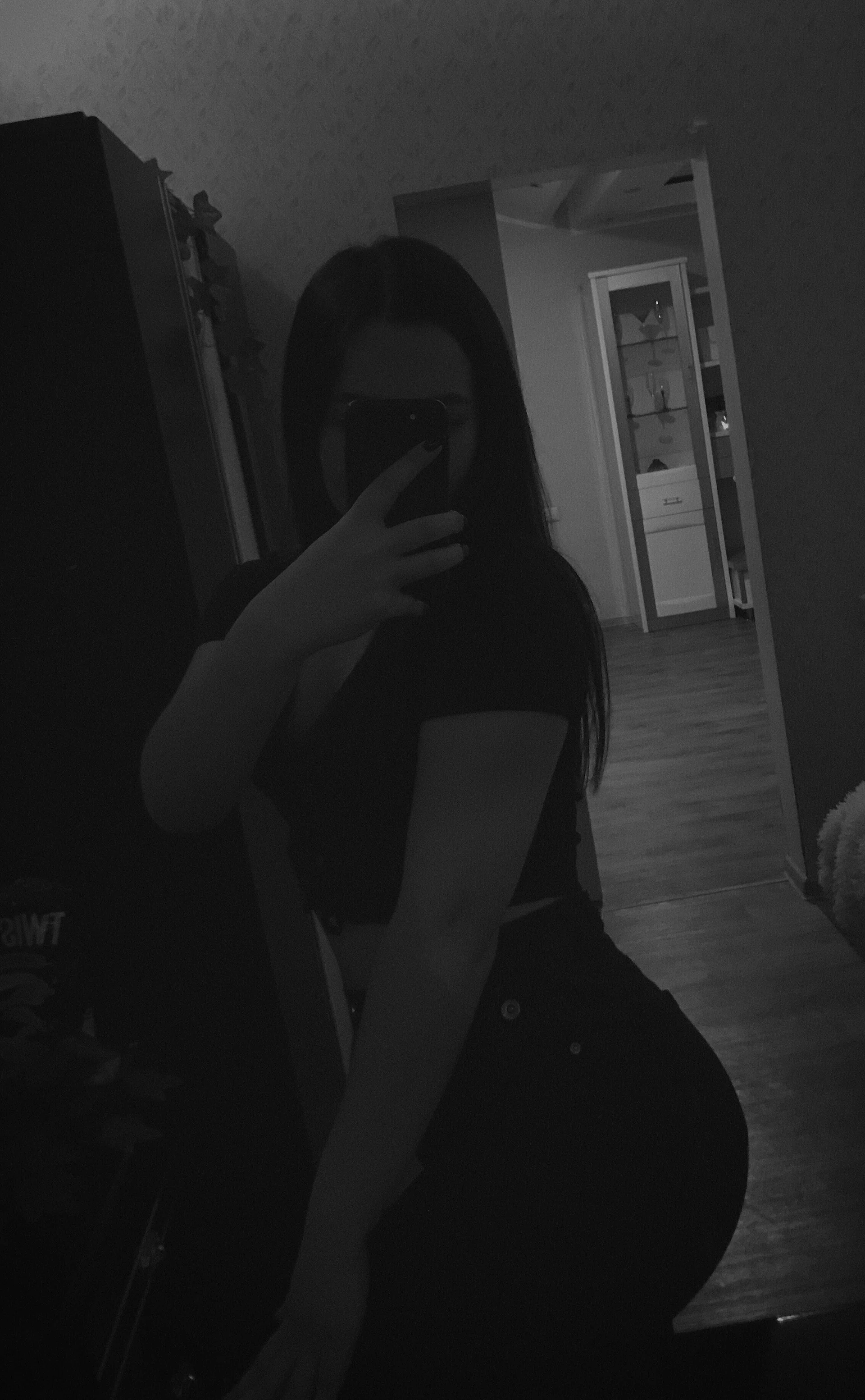 XXX Porn Photo of Nude LowOncoming 9