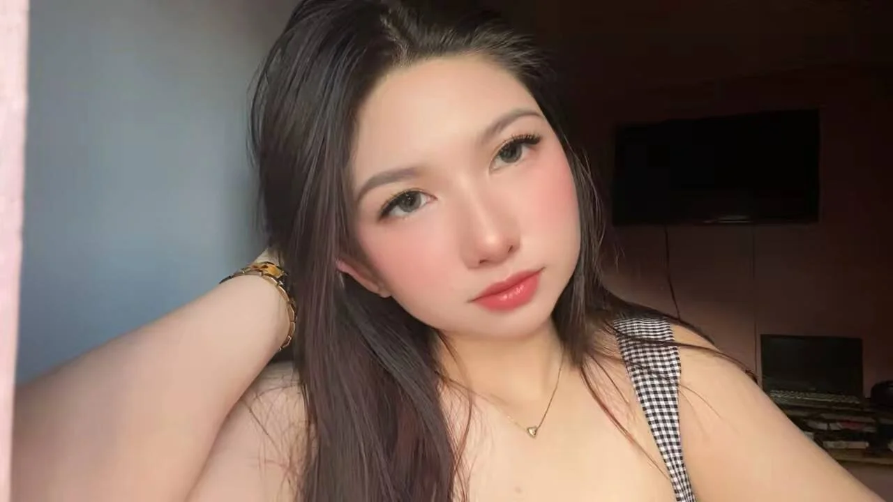 XXX Porn Photo of Nude CoralieHoner 1