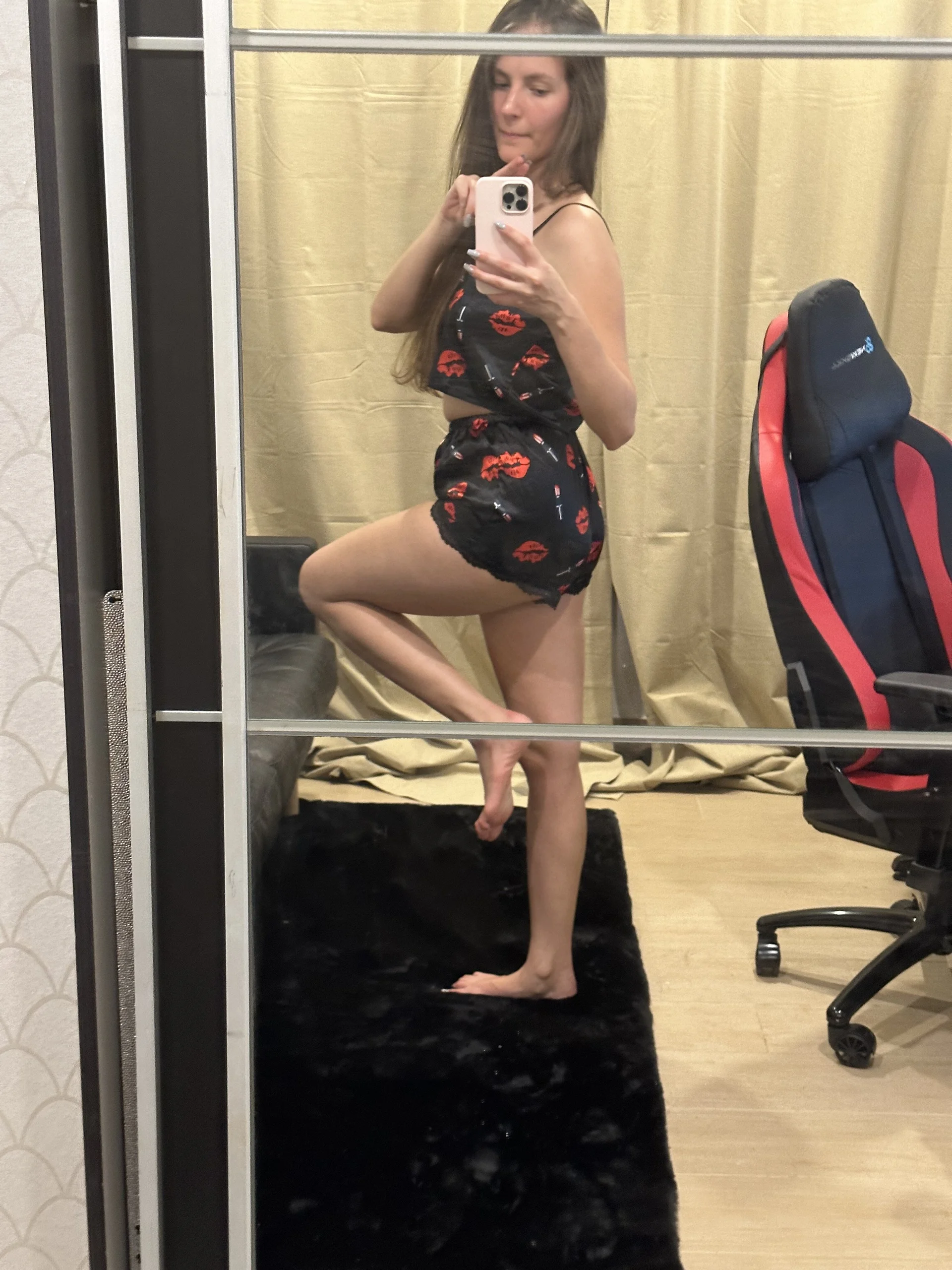 XXX Porn Photo of Nude upssnowy 1