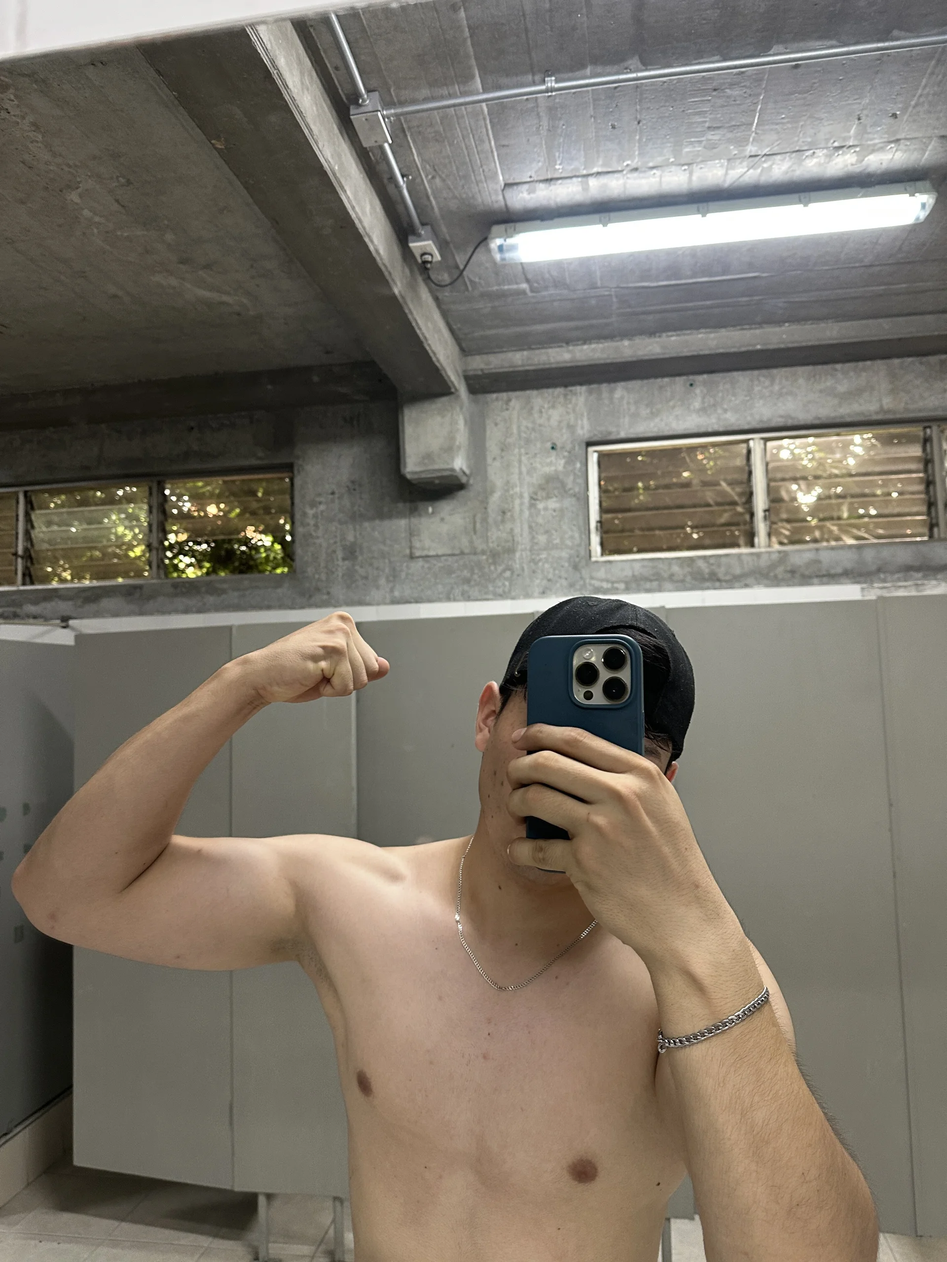 XXX Porn Photo of Nude Andy-222 5