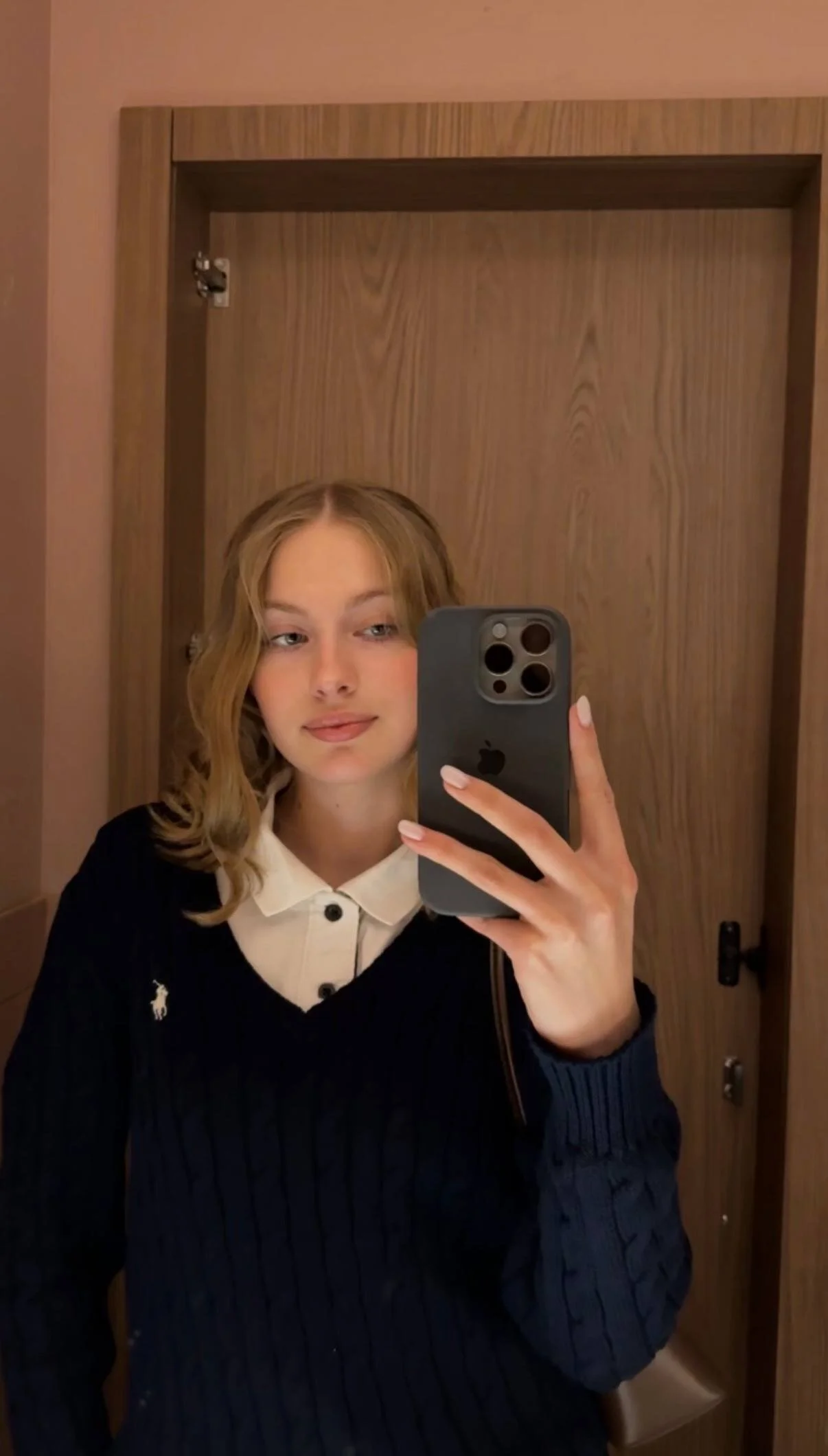 XXX Porn Photo of Nude ElviaHoeffner 5