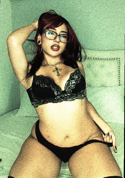 XXX Porn Photo of Nude amarantha_rosee 13