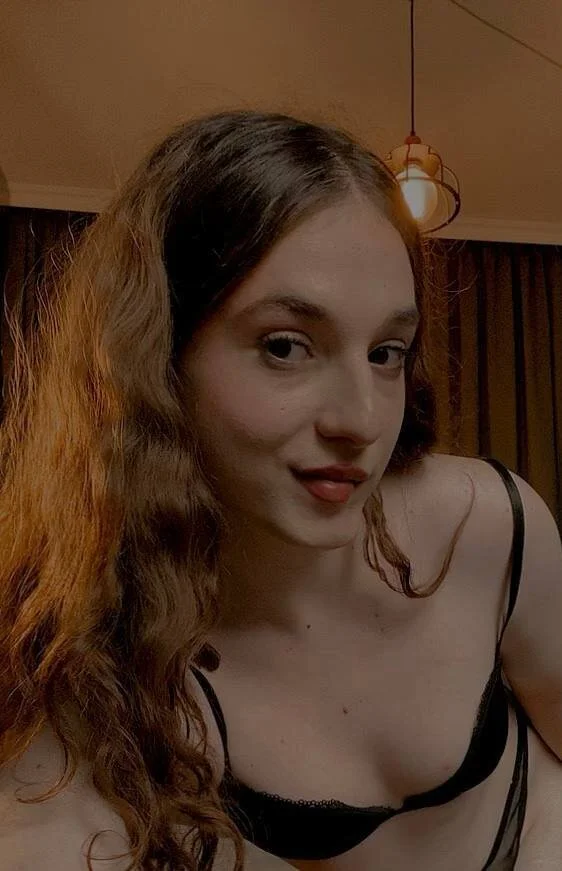 XXX Porn Photo of Nude PeachyPixiee 19