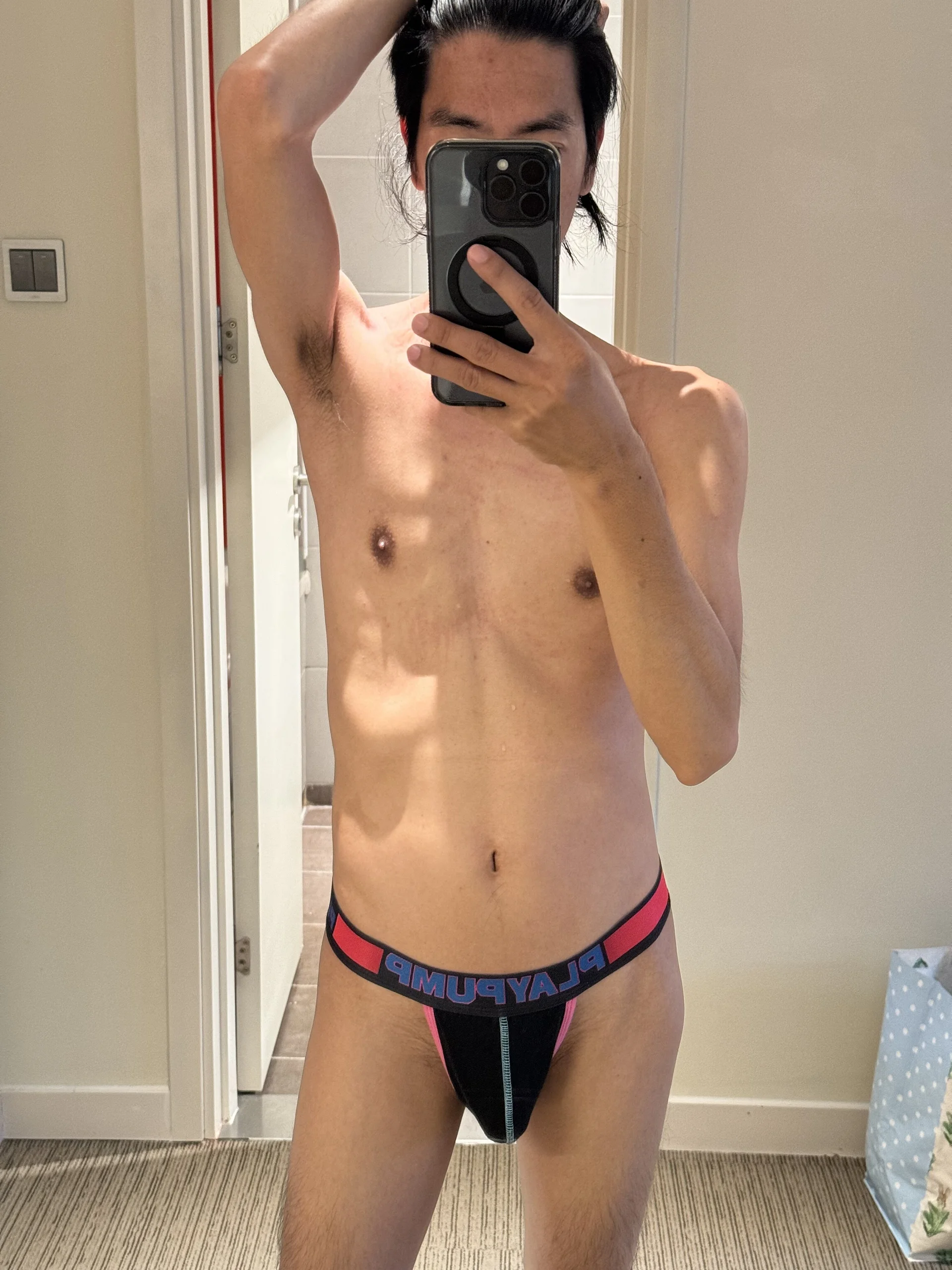 XXX Porn Photo of Nude Henrycum2 1