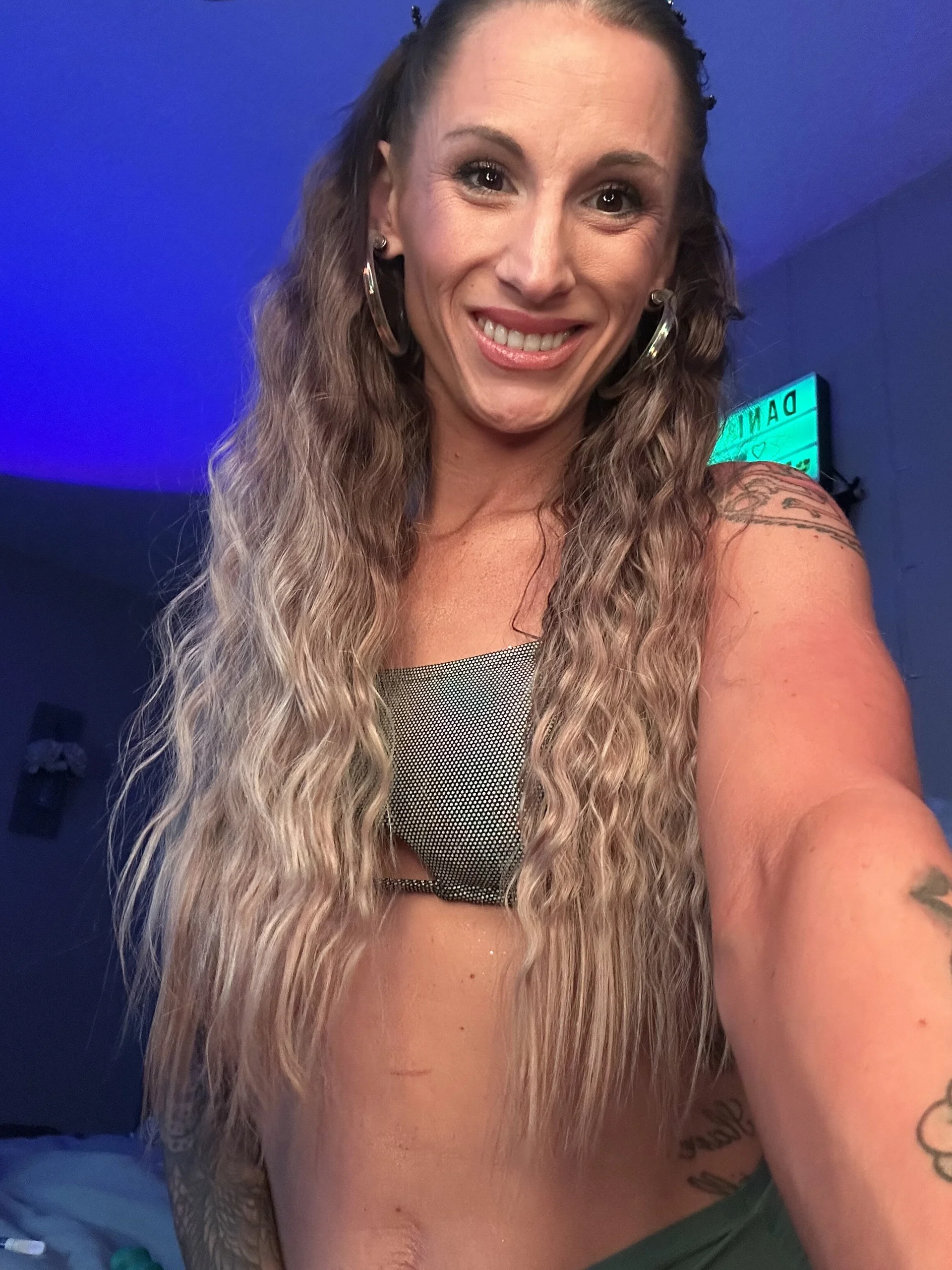XXX Porn Photo of Nude Dani_Dragon69 30