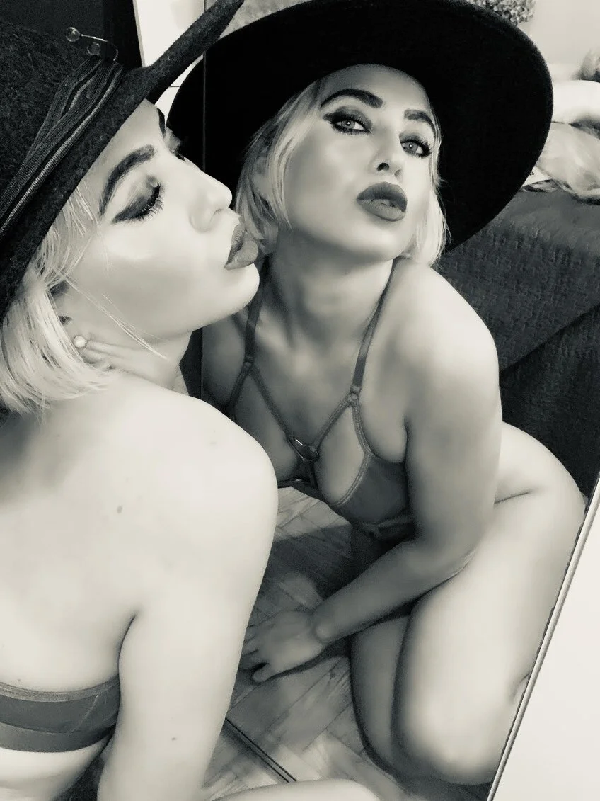 XXX Porn Photo of Nude LuanaColucci 111