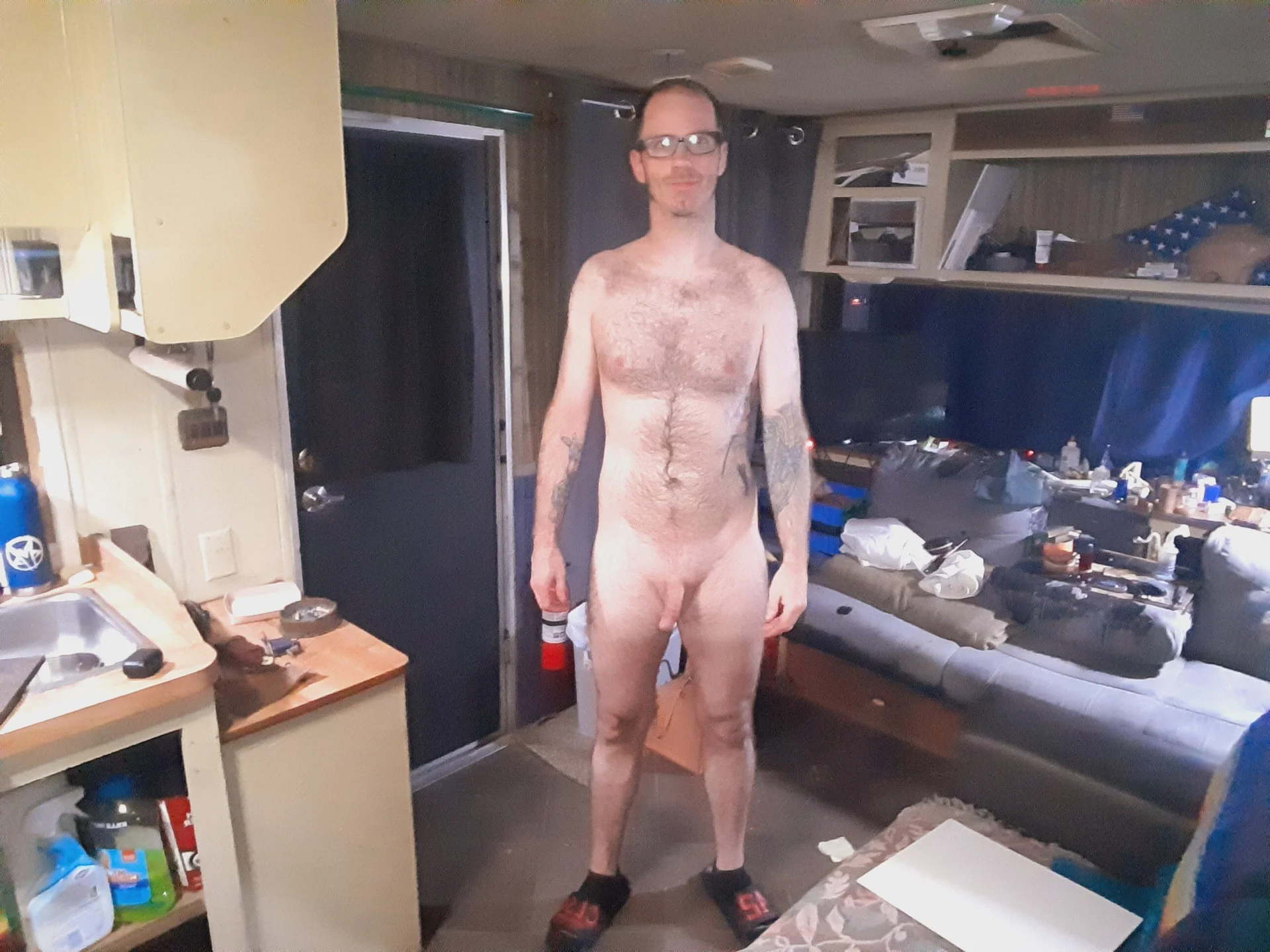 XXX Porn Photo of Nude PartyBoyOhio 2