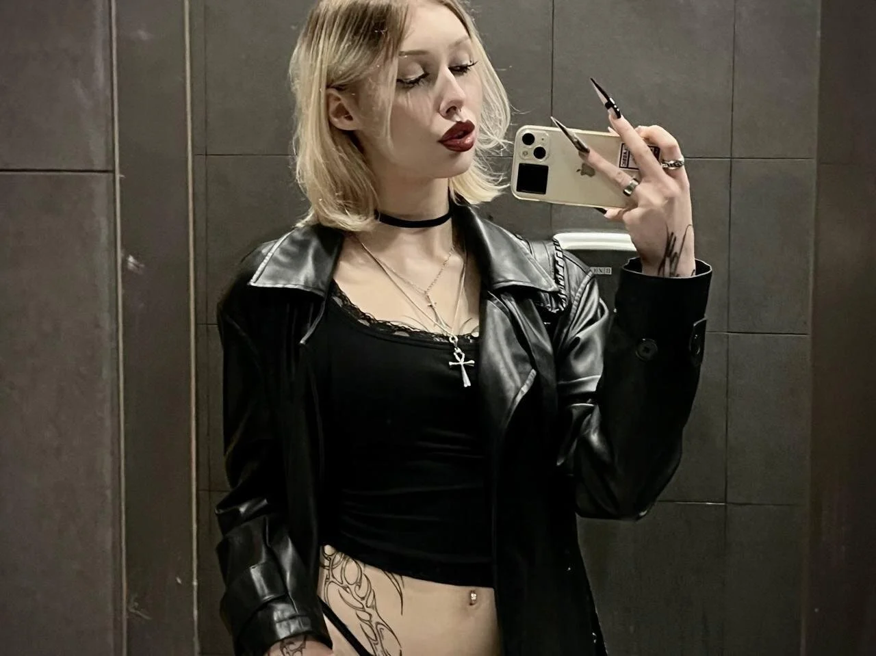 XXX Porn Photo of Nude ghost_girly 66