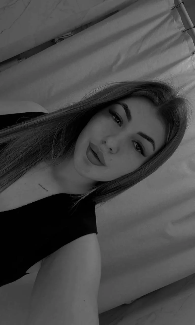 XXX Porn Photo of Nude SweetHannna 1