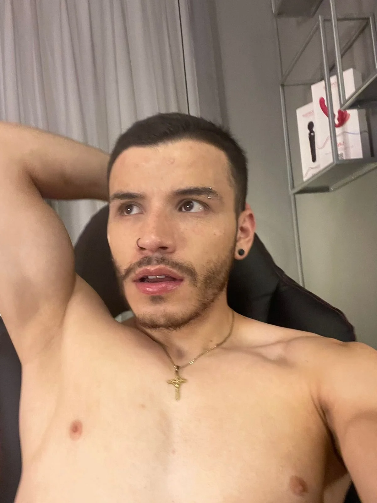 XXX Porn Photo of Nude liam_es 47